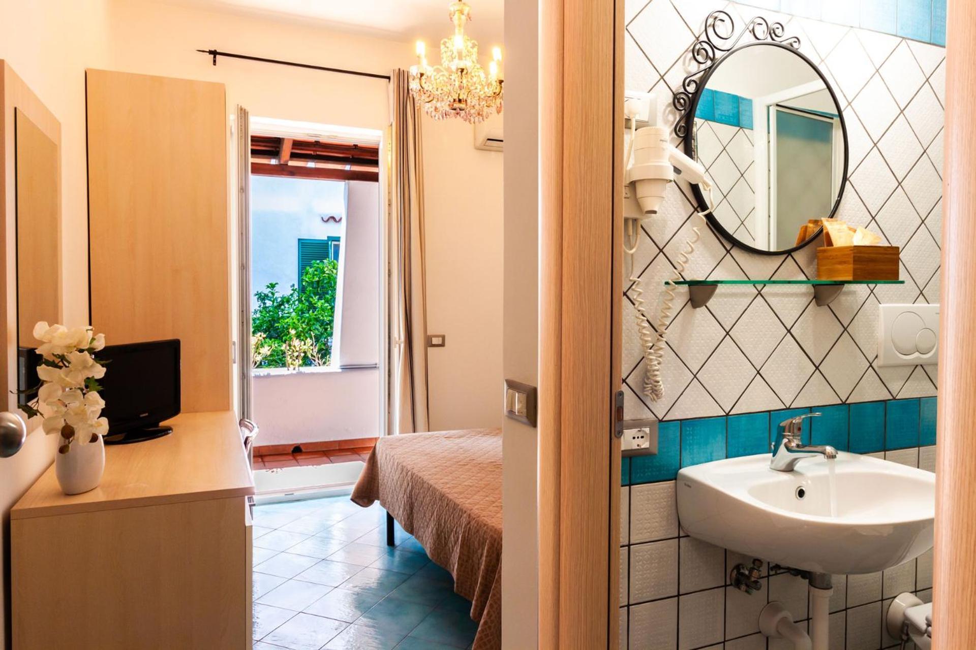 Don Giorgio Rooms & Apartments Ischia Exterior photo